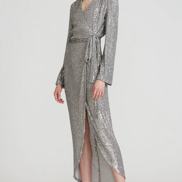 Halston Heritage NWT Silver Falan Sequin Wrap Cocktail DressSize 0